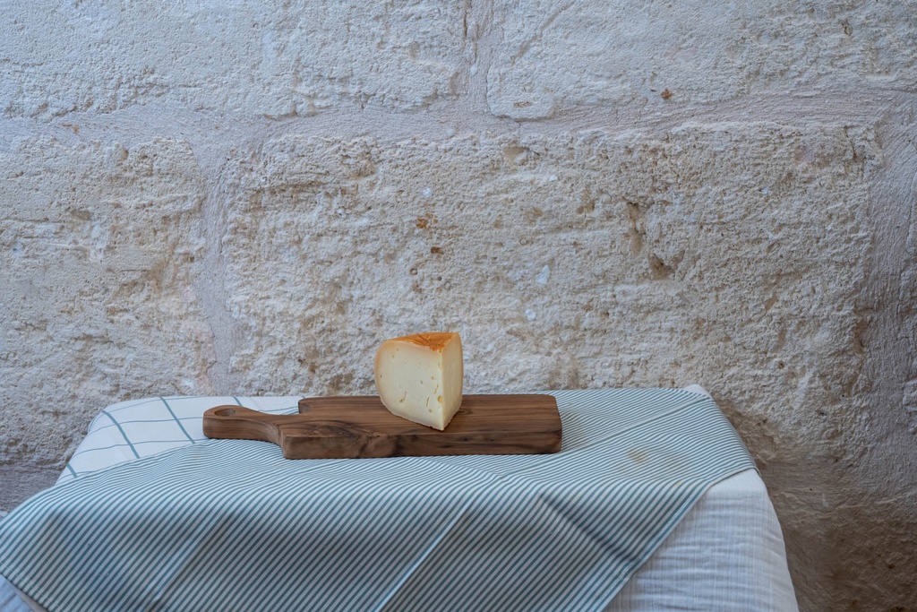 Queso de Menorca artesano semi curado S'Aranjassa